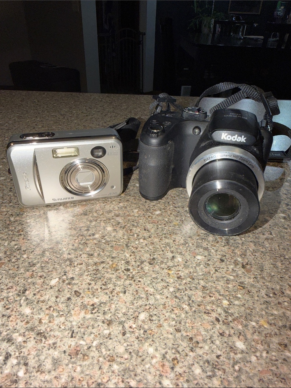 Fujifilm and Kodak Digital Camera Bundle for parts